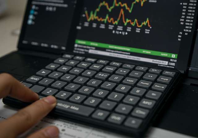 lowest option brokerage charges in india
